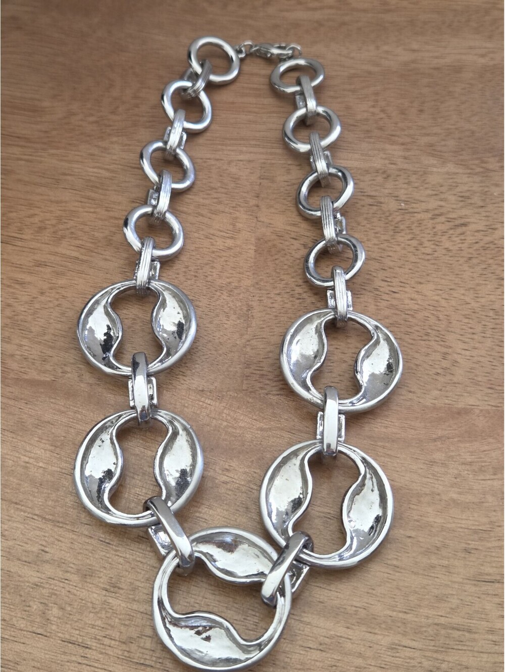 Silver Tone Chunky Link Statement Necklace Clear Rhinestone Accents 18" Fashion - Picture 3 of 4